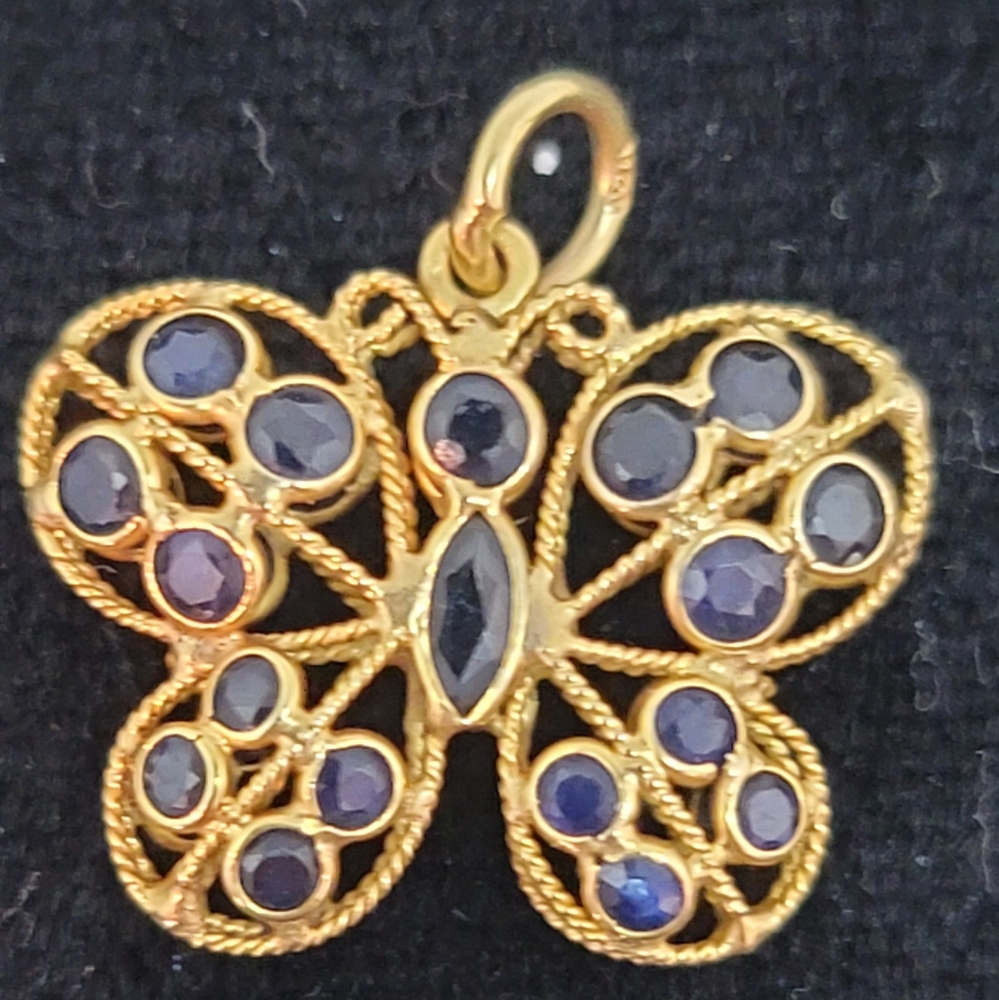 18k Sapphire Pendant Charm